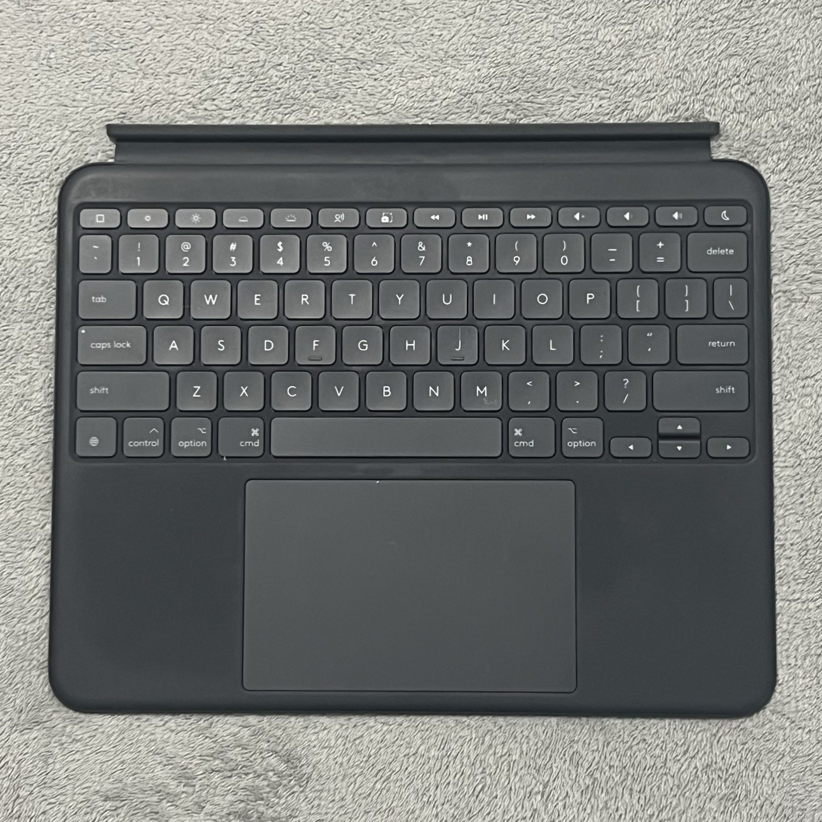 Logitech Combo Touch Keyboard w/ Trackpad iPad Pro 12.9” (5th Gen) Gray NO CASE