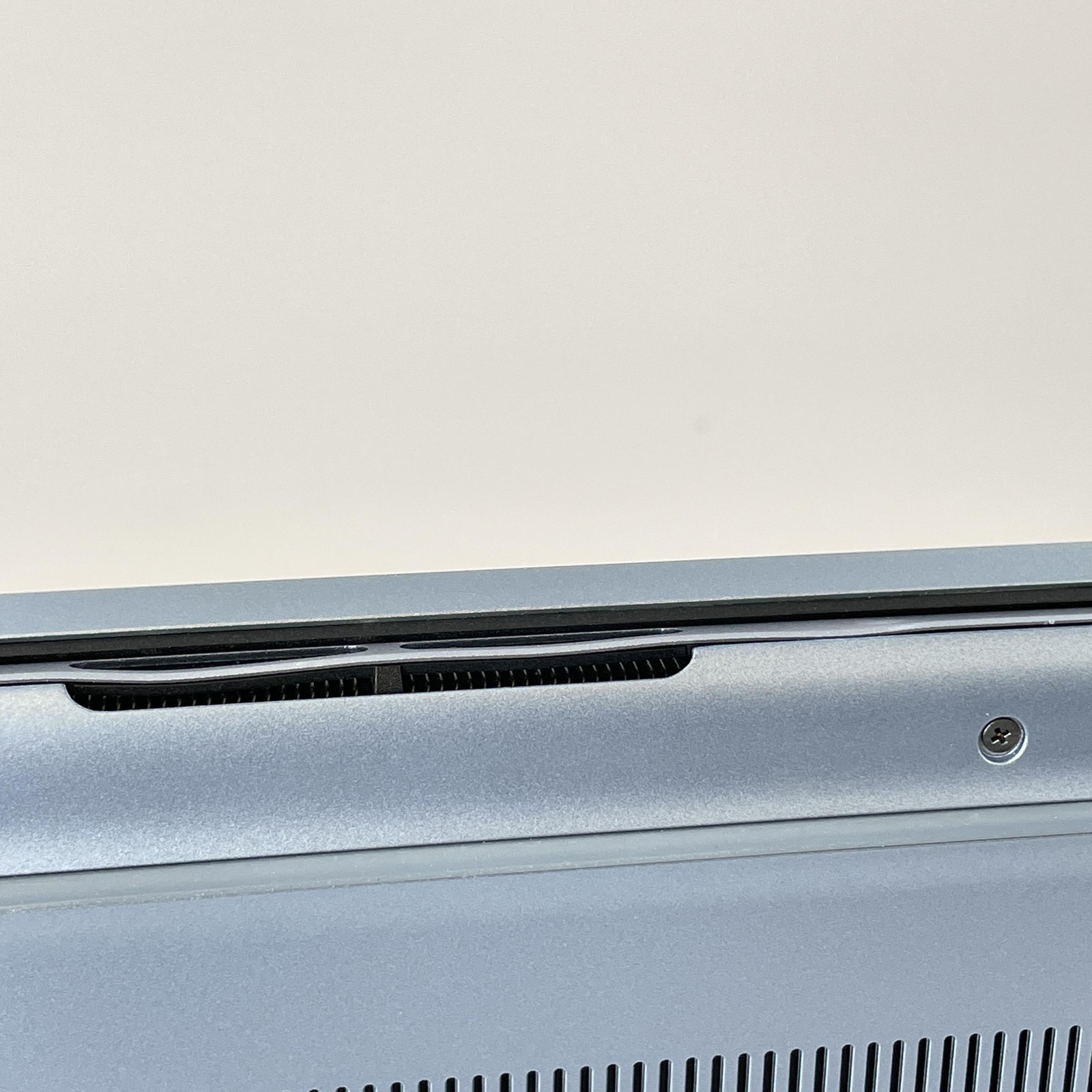 Dell Inspiron 7435 (2-in-1) 14 FHD+ TOUCH 2.0 GHz Ryzen 5 7530U 8GB 512GB Good