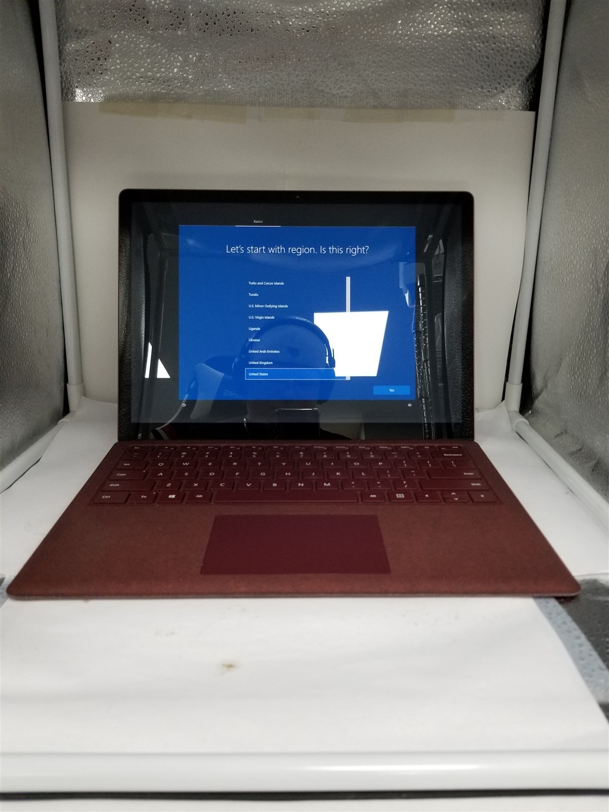 Microsoft Surface Laptop Core i5 13.5″ 8GB/256GB Burgundy Fully Working VG6302