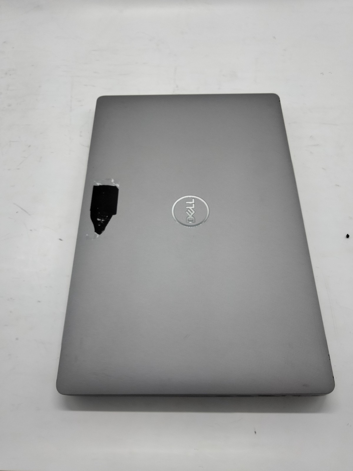 Dell Latitude 5511 15.6″ i7-10850H 2.70GHz No RAM No SSD laptop