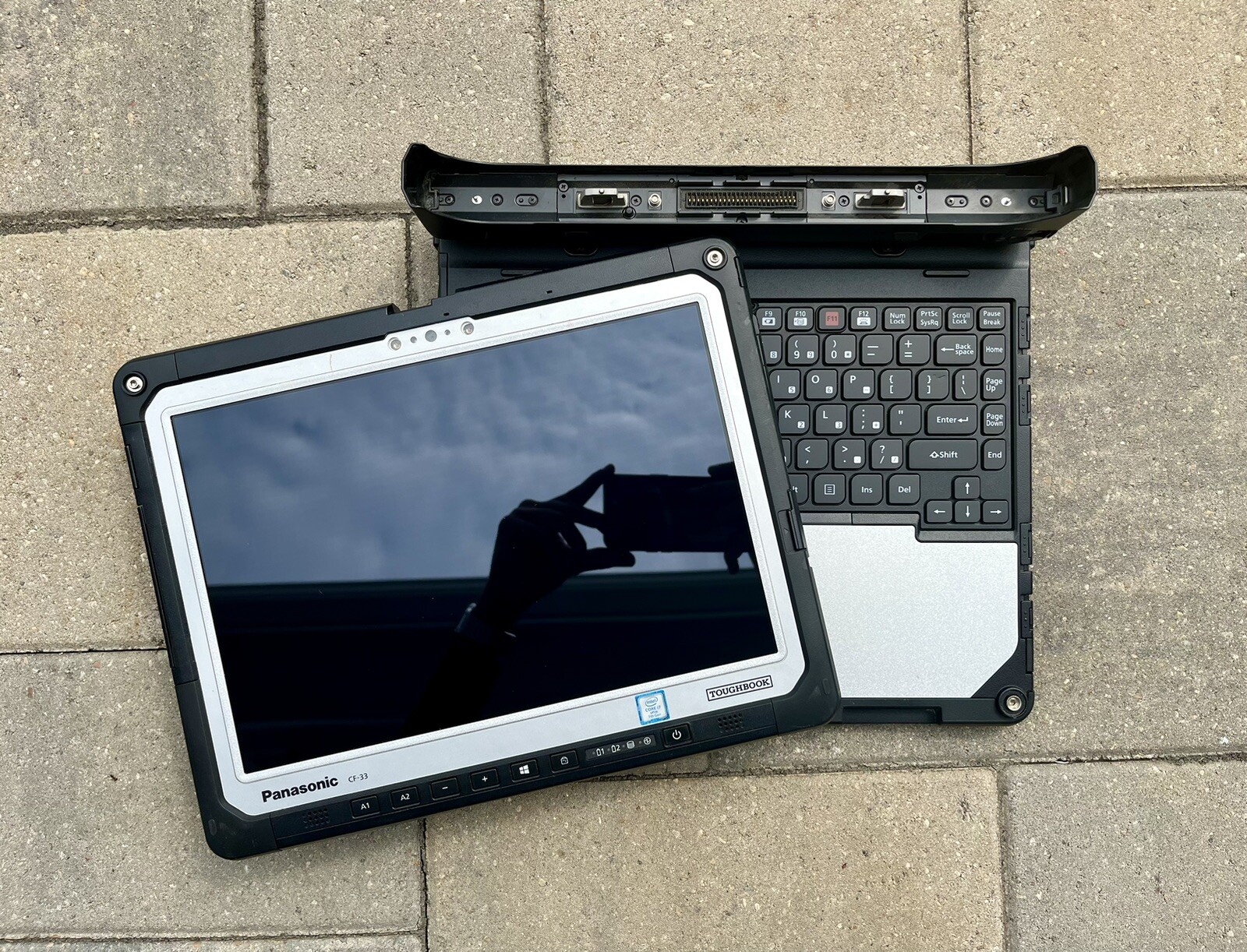 Panasonic Toughbook CF-33 2.80GHz Win 11 Core i7-7600U 16GB RAM 512GB SSD