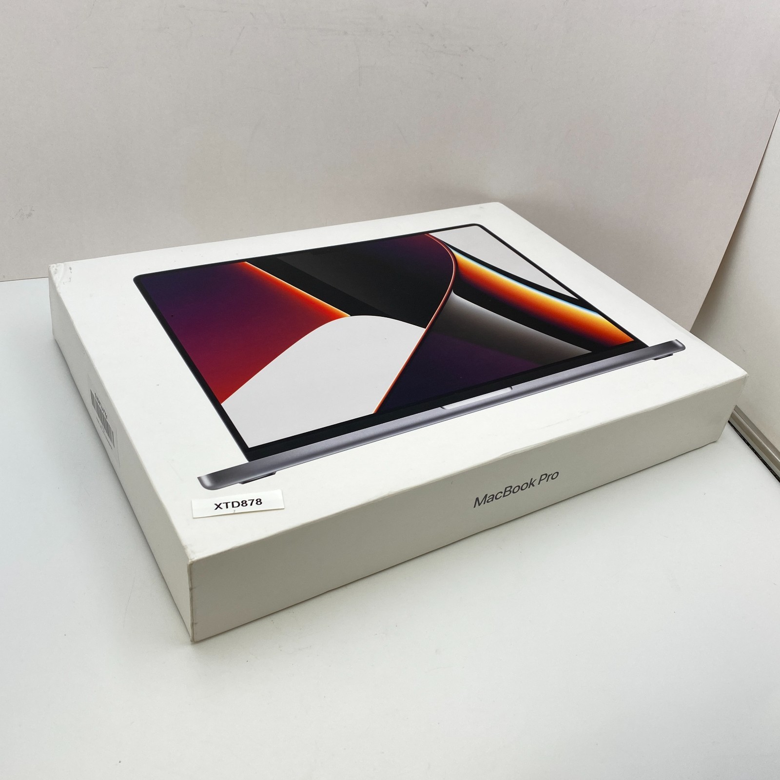 Apple MacBook Pro 16″ – M1 Pro 10-Core 16GB RAM 512GB SSD Gray A2485 – Open Box