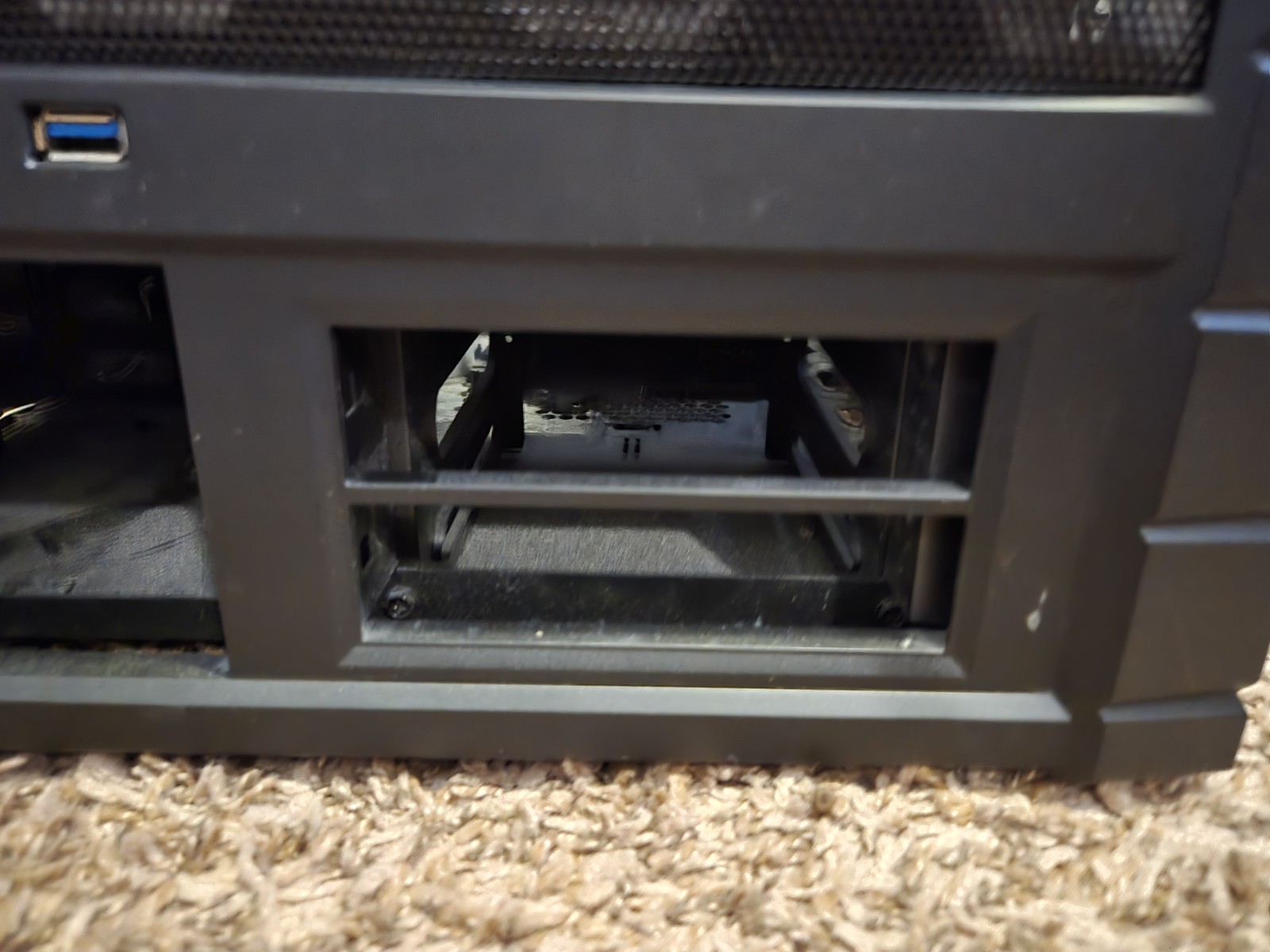 Cooler Master HAF XB EVO ATX PC Case – MISSING PARTS.
