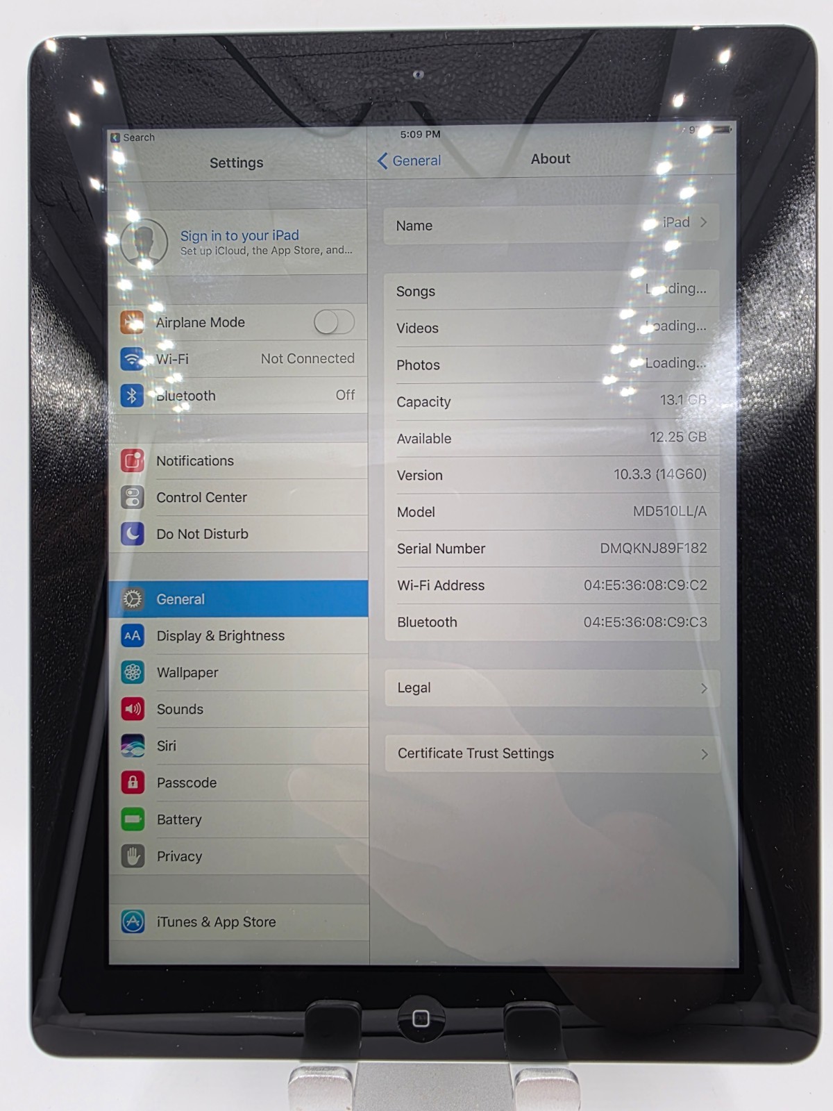 Apple iPad 4th Gen Retina 16gb Wi-fi 9.7in – Black – (md510ll/a)