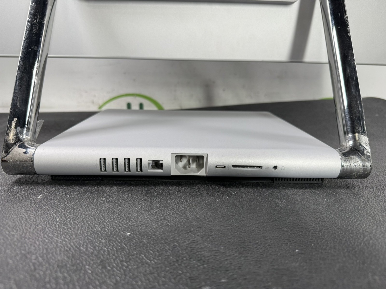 Microsoft Surface Studio 2 i7-7820HQ 2.9GHz 16GB DDR4 1TB M.2 Touch W11 Pro AIO