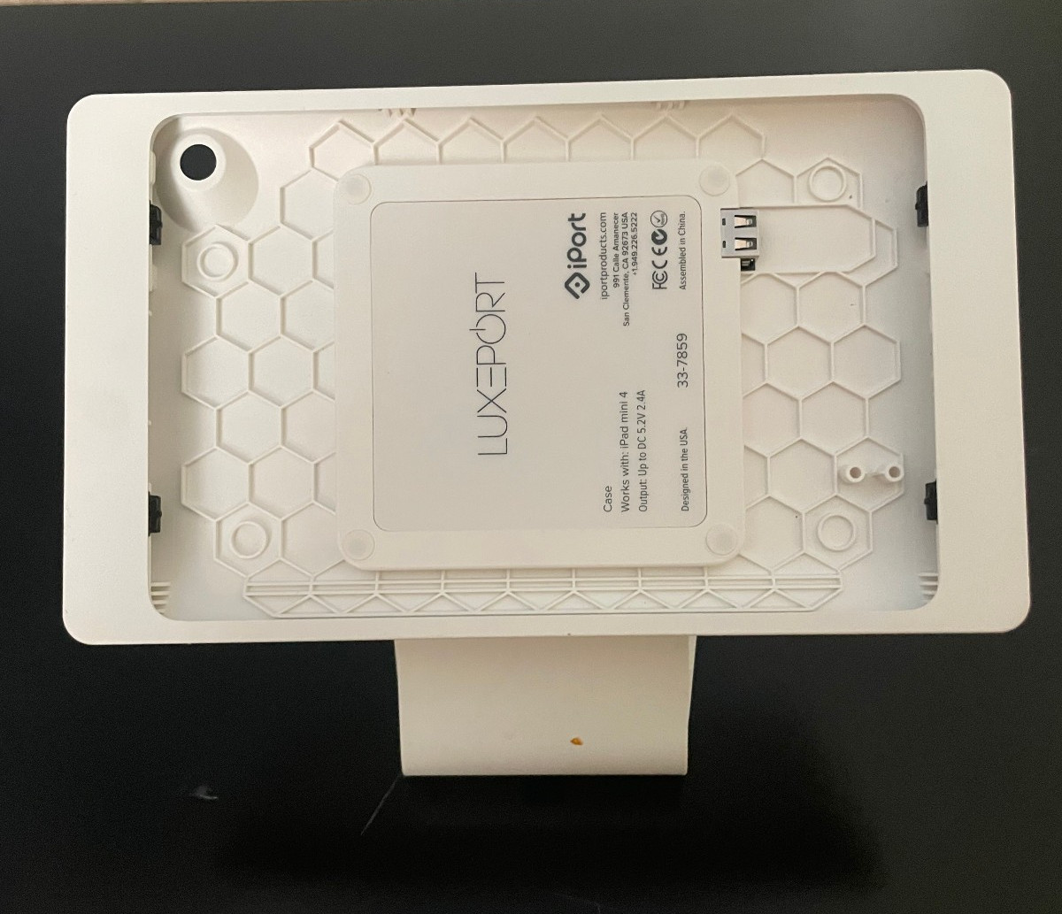 IPORT LuxePort BaseStation (71002) iPad Stand White