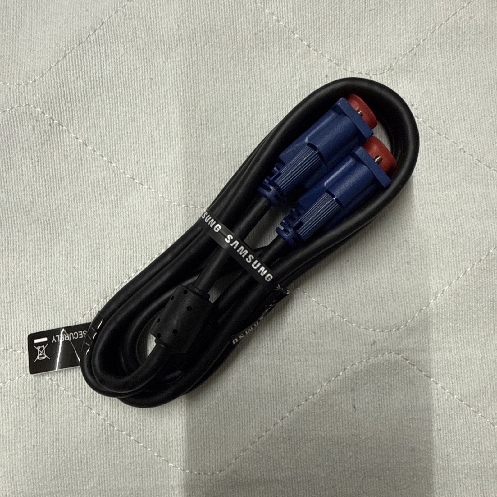 SAMSUNG 5FT HD15 MALE-TO-MALE CONNECTOR VGA SVGA D-SUB VIDEO CABLE BN39-00244H