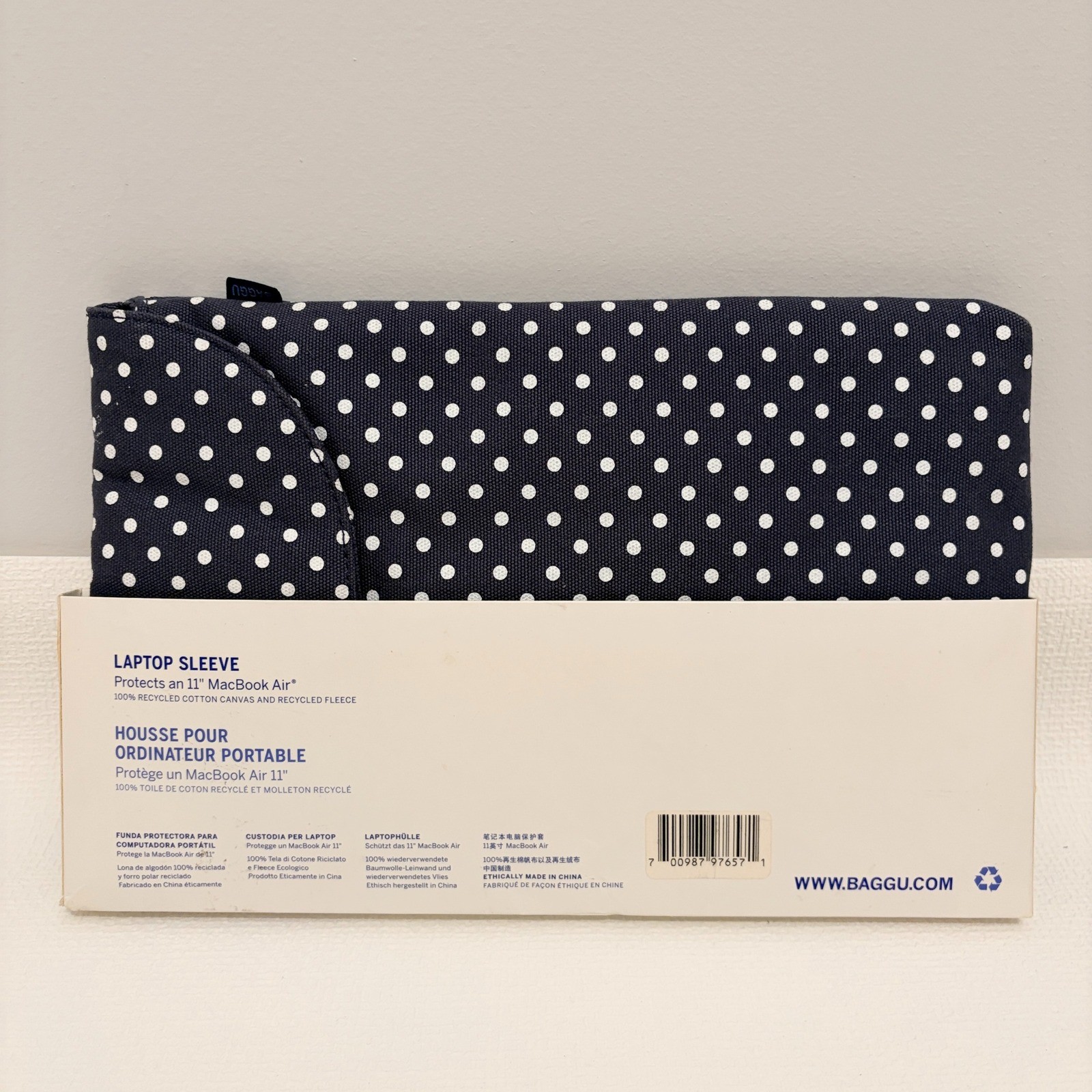 BAGGU Laptop Sleeve Polka Dot Navy Blue 11-inch MacBook Air Case