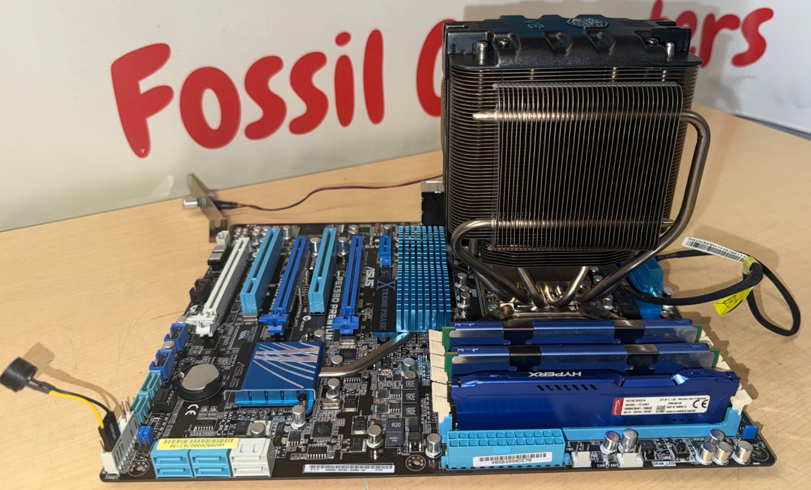 ASUS P6X58D Premium ATX LGA1366 Intel i7 CPU 950 @ 3.07GHz 16Gb DDR3 UDIMM RAM