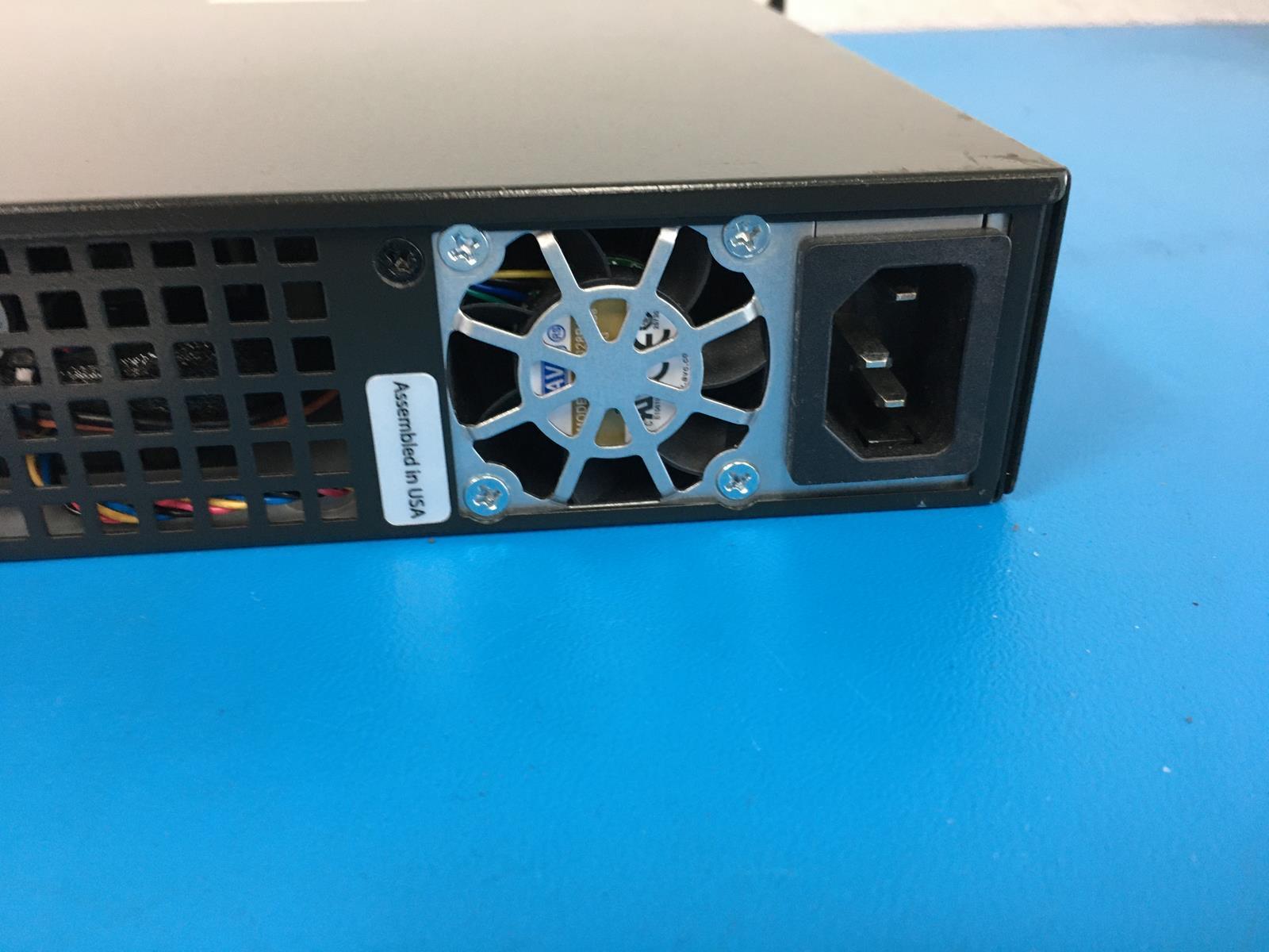 SUPERMICRO Server SYS-5018D-FN8T w/ Intel D-1518 4 Core 256GB SSD 32GB RAM