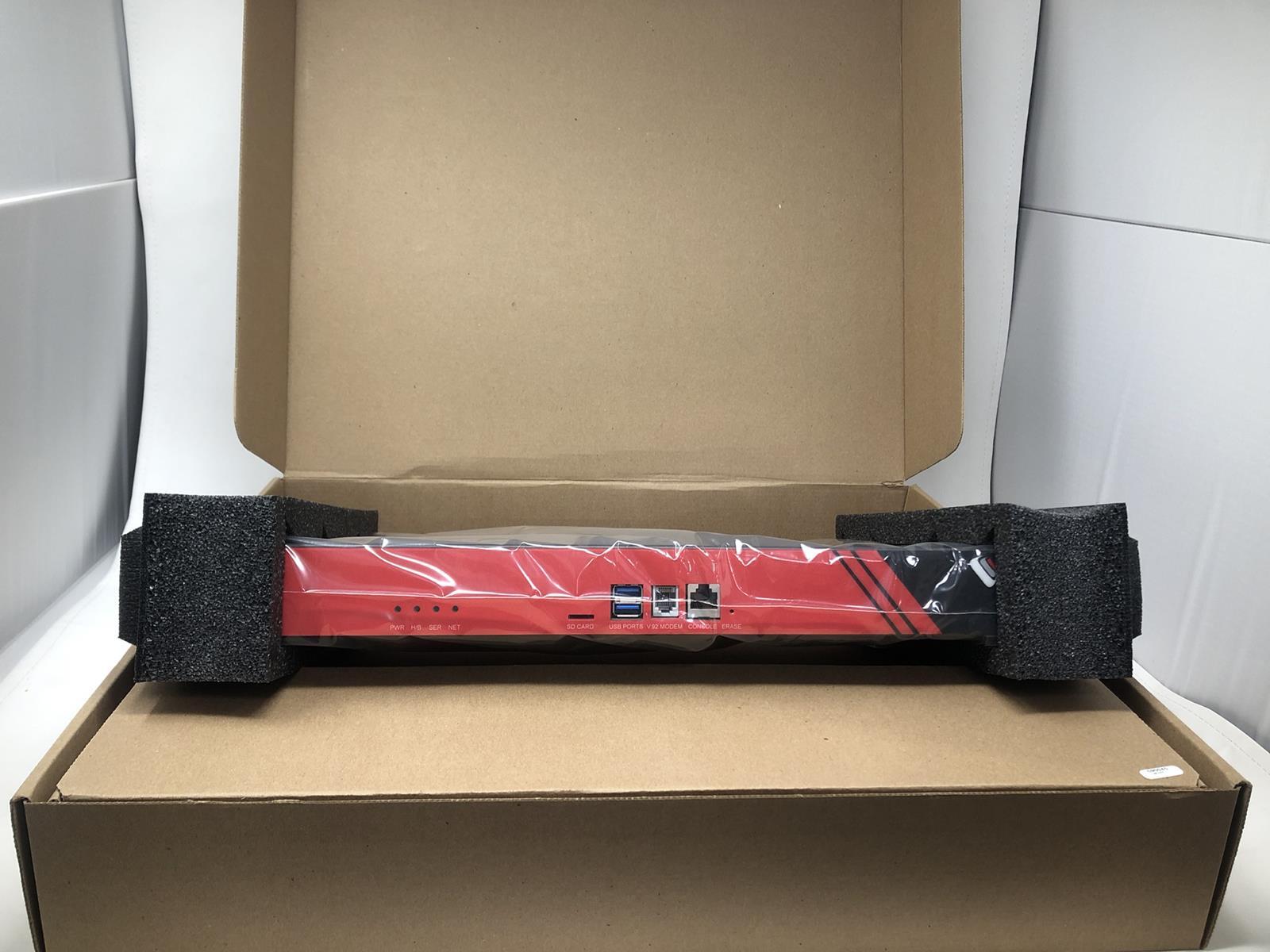 Opengear Infrastracture Manager 7200 IM7208-2-DAC-LMV – console server