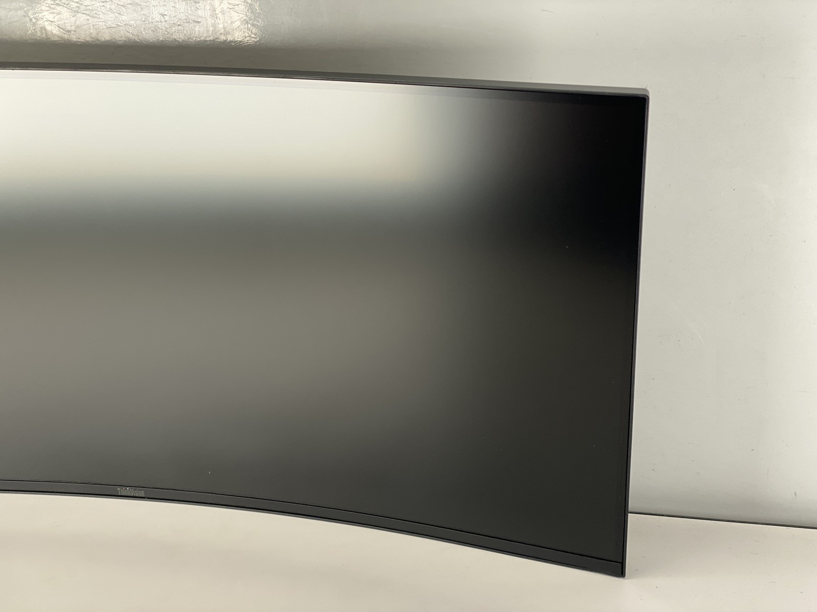 Lenovo ThinkVision T34WD-40 34″ 2160p 120Hz Curved Screen LED Monitor- Black