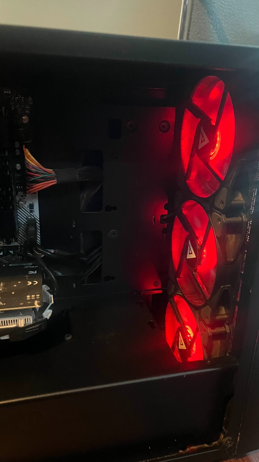 SkyTech Blaze Ryzen Ryzen 5 1600, NVIDIA GeForce GTX 1050 Ti 4GB, 16GB DDR4