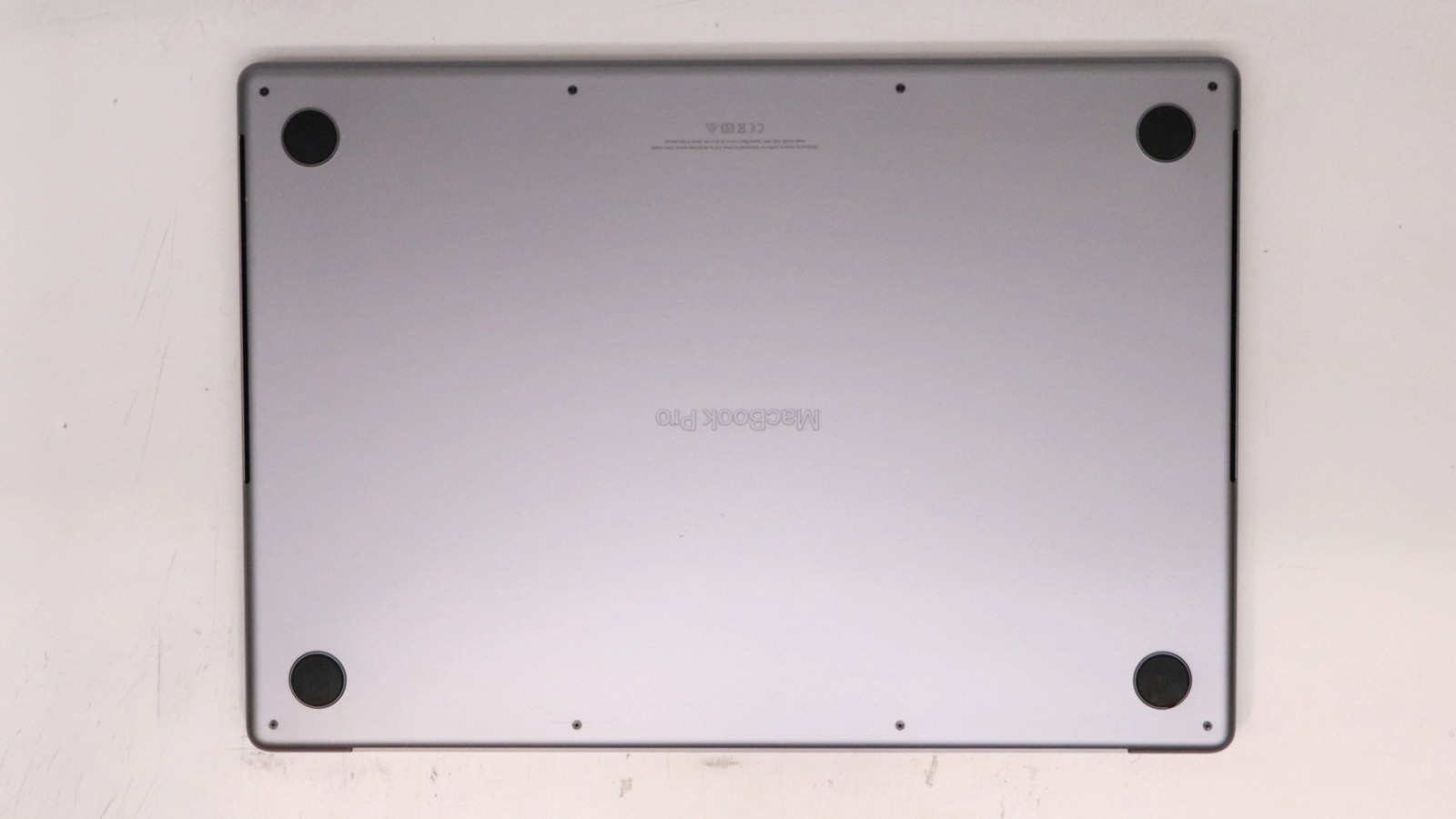 Apple Macbook Pro 16″ M1 Pro 10-Core 16GB 512GB – Very Good READ DESC