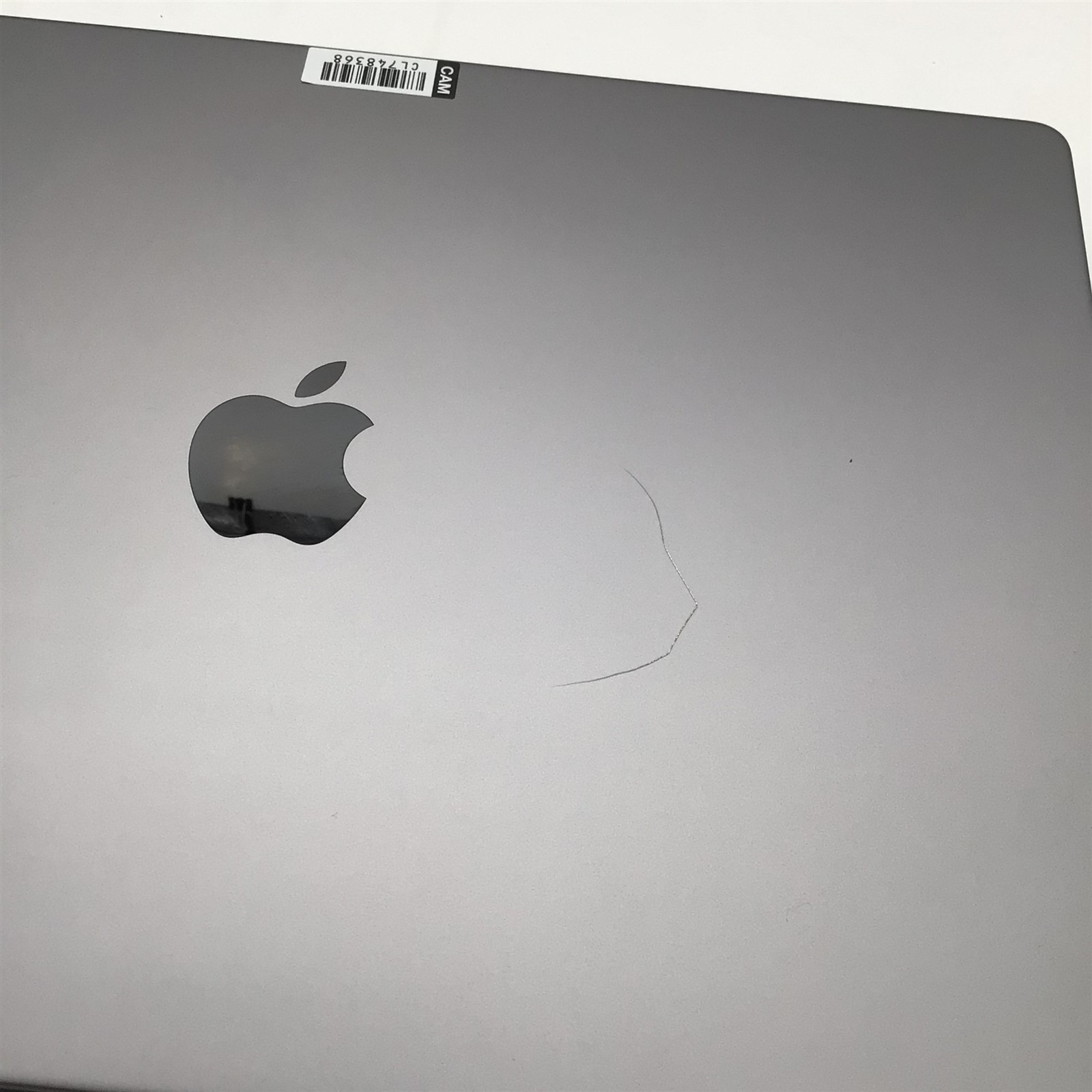 Apple A2485 Macbook Pro 16″ Apple M1 Pro/32GB RAM/1TB SSD – Mac OS: Tahoe