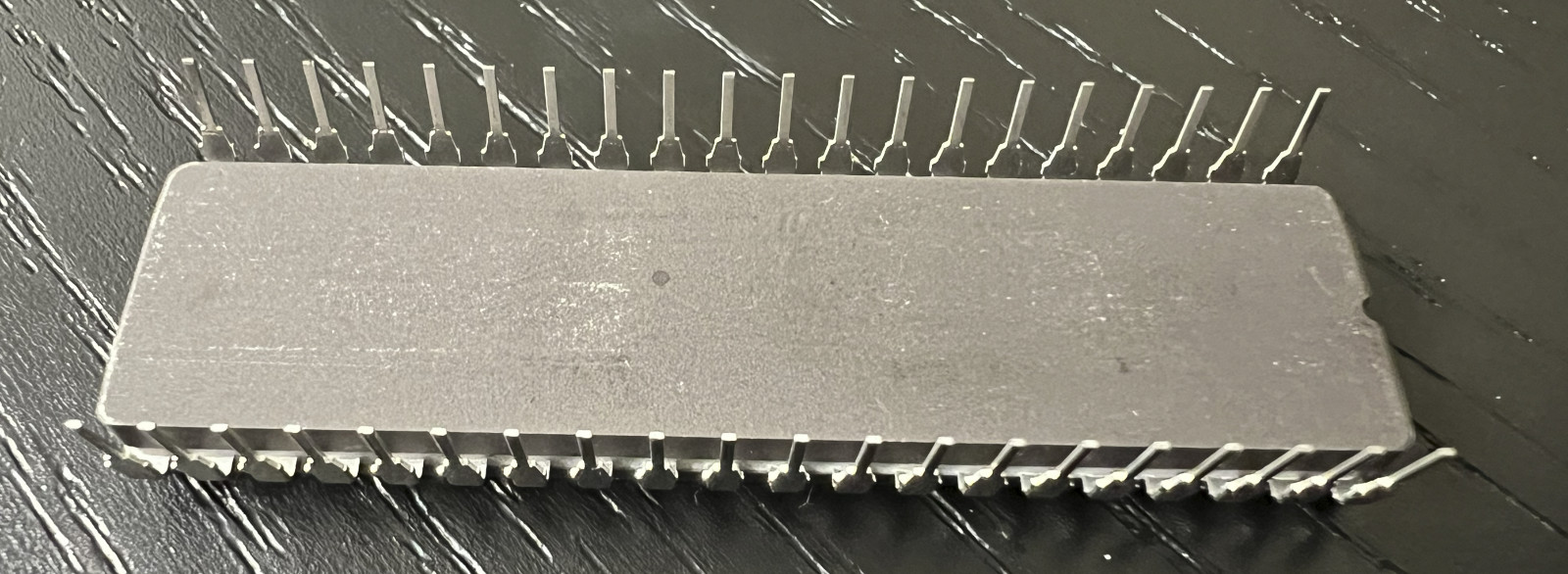 NEC V20 Model D70108D-5 – Made in Japan – D70108D – 5MHz Ceramic DIP CPU -NOS