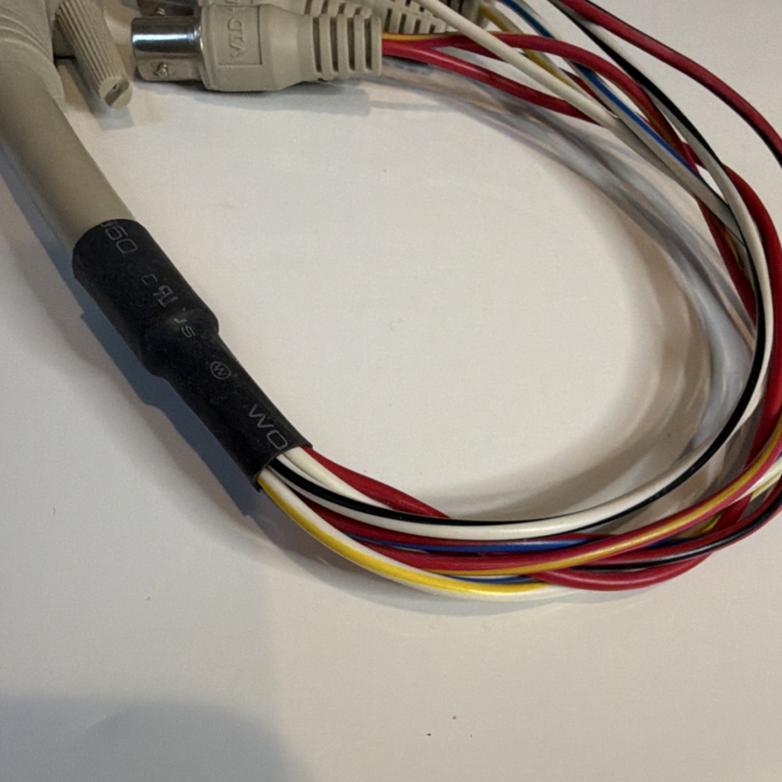 DB Male To 8 BNC Female CCTVSecurity Camera DVR Breakout Adapter Cable
