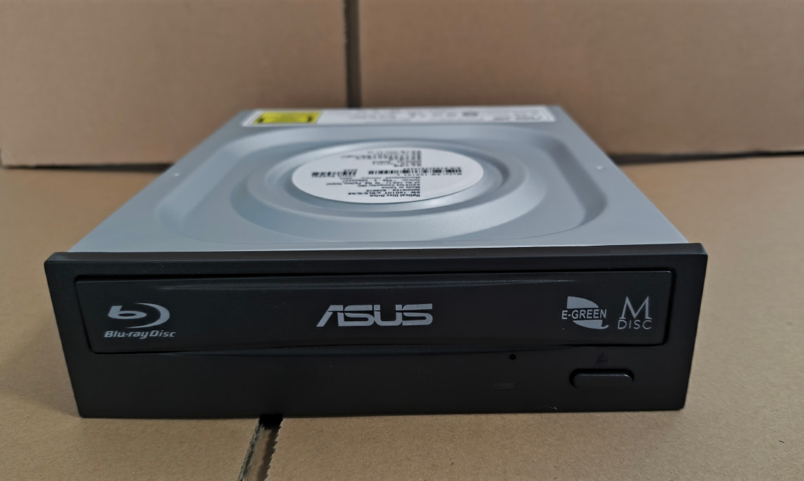 FOR ASUS BW-16D1HT – ultra-fast 16X Blu-ray burner with M-DISC support Fast Ship