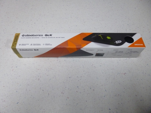 SteelSeries QcK Cloth Gaming Mouse Pad – Medium (12.6 in × 10.6 in) Non-Slip