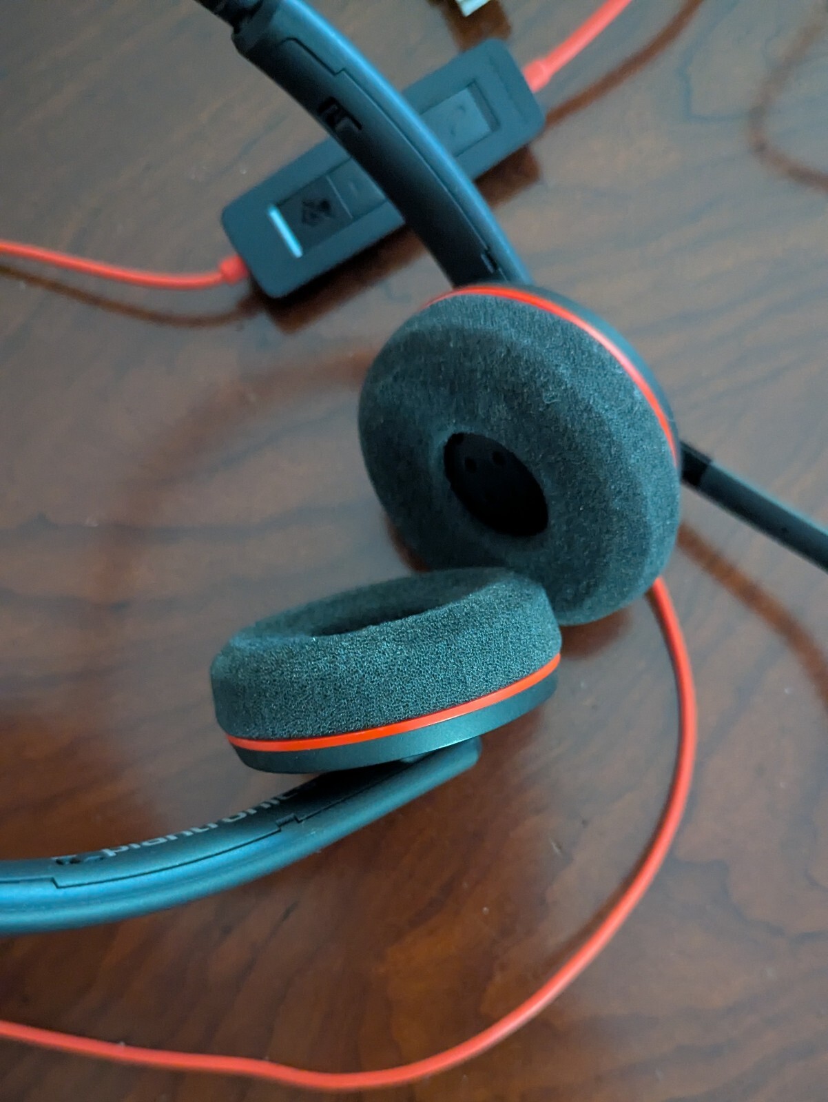 Plantronics Blackwire C3220 USB Headset – Black