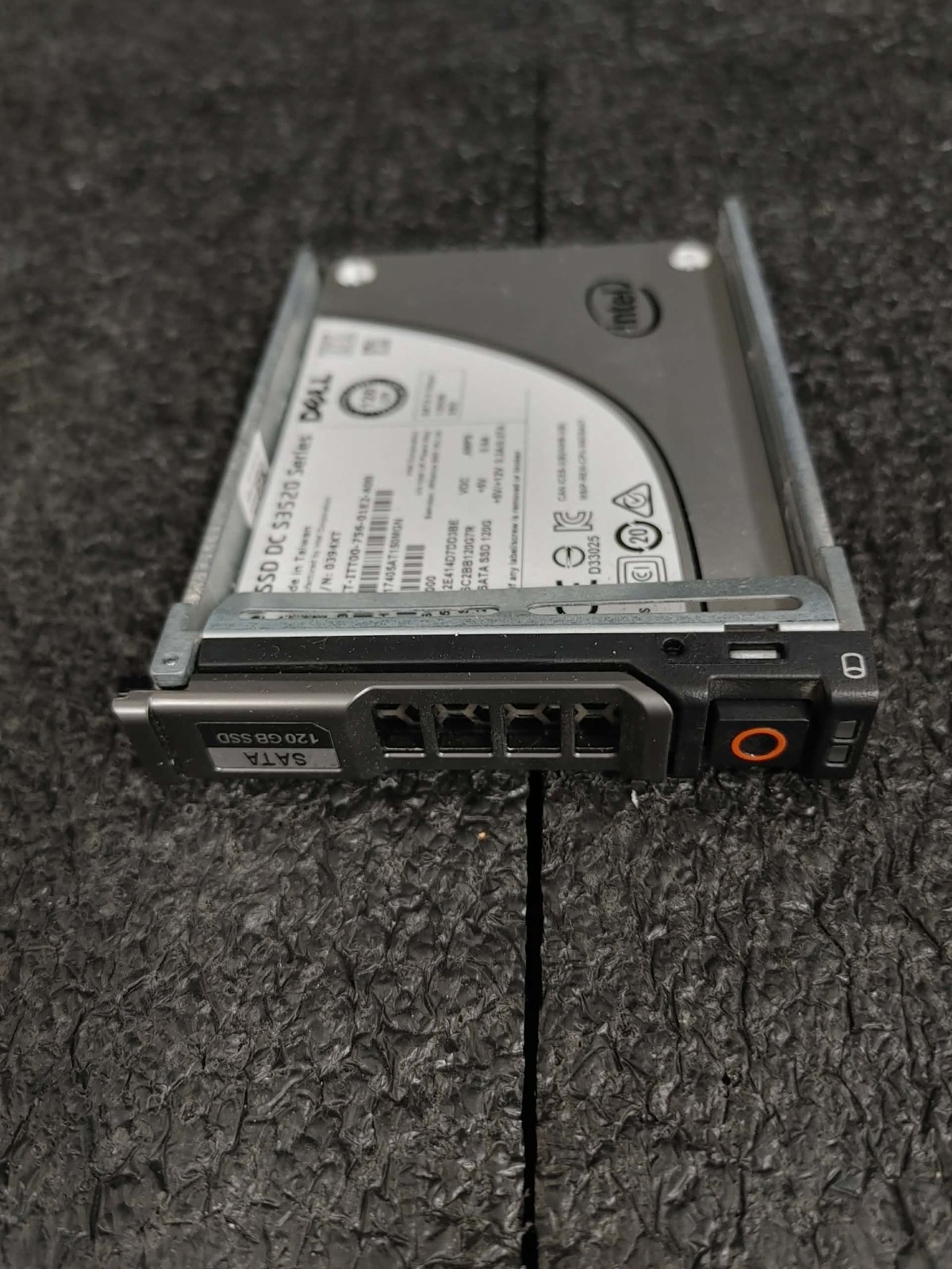Dell 394XT SSDSC2BB120G7R DCS3520 Series 120GB 6Gbps SATA 2.5″ SSD