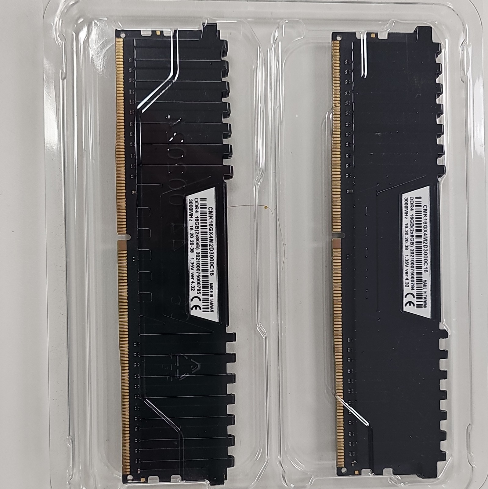 Corsair Vengeance LPX 16GB (2x8GB) DDR4-3000 PC4-24000 DIMM CMK16GX4M2D3000C16