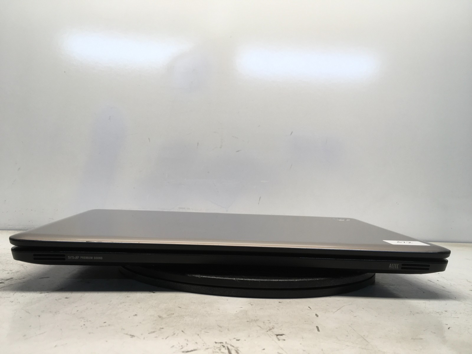 HP Pavilion G7-1277DX AMD A4-3300M 1900MHz 4 GB NO HDD