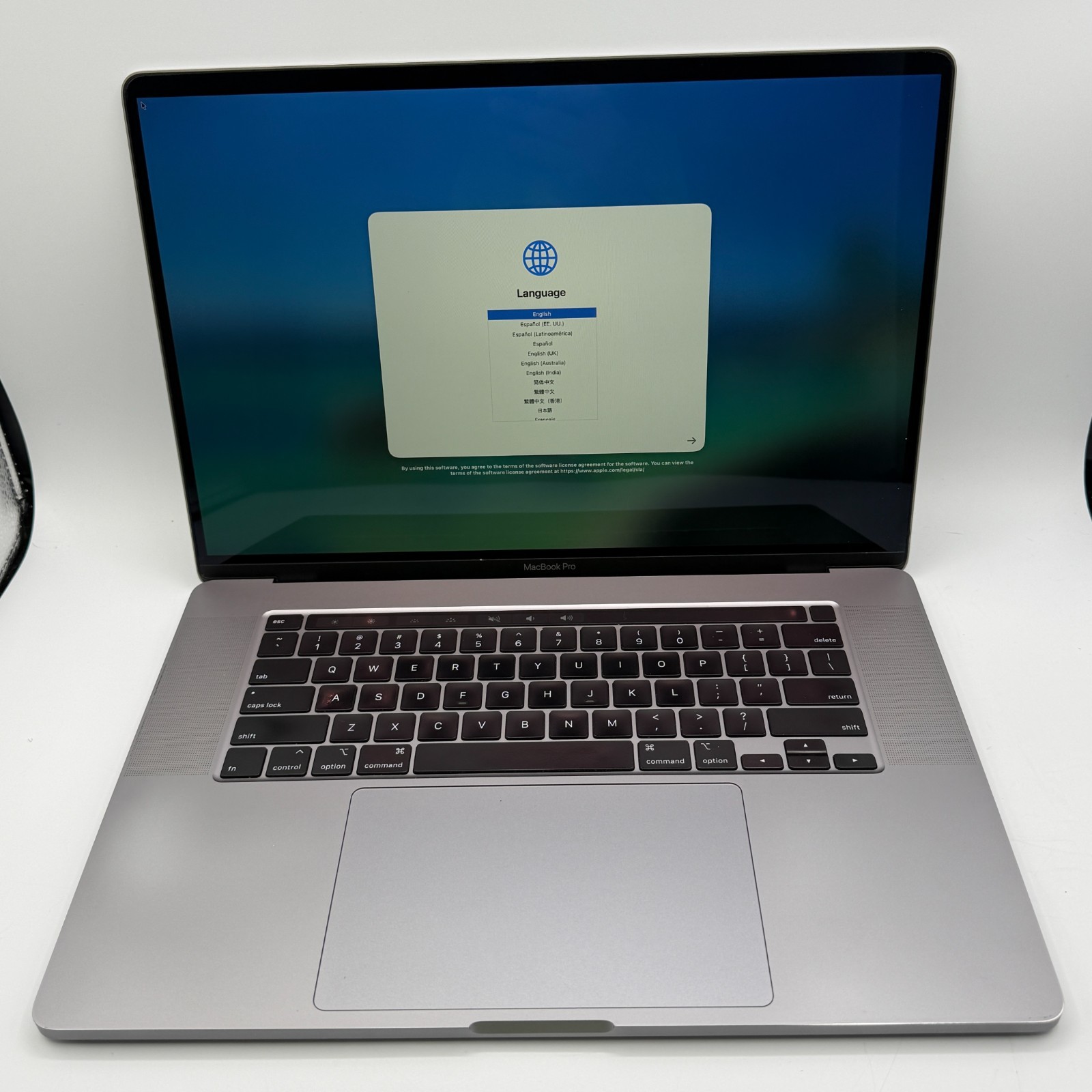 Apple MacBook Pro 16″ 2019 i7 2.6GHz 32GB RAM 512GB SSD Radeon 5300M Good