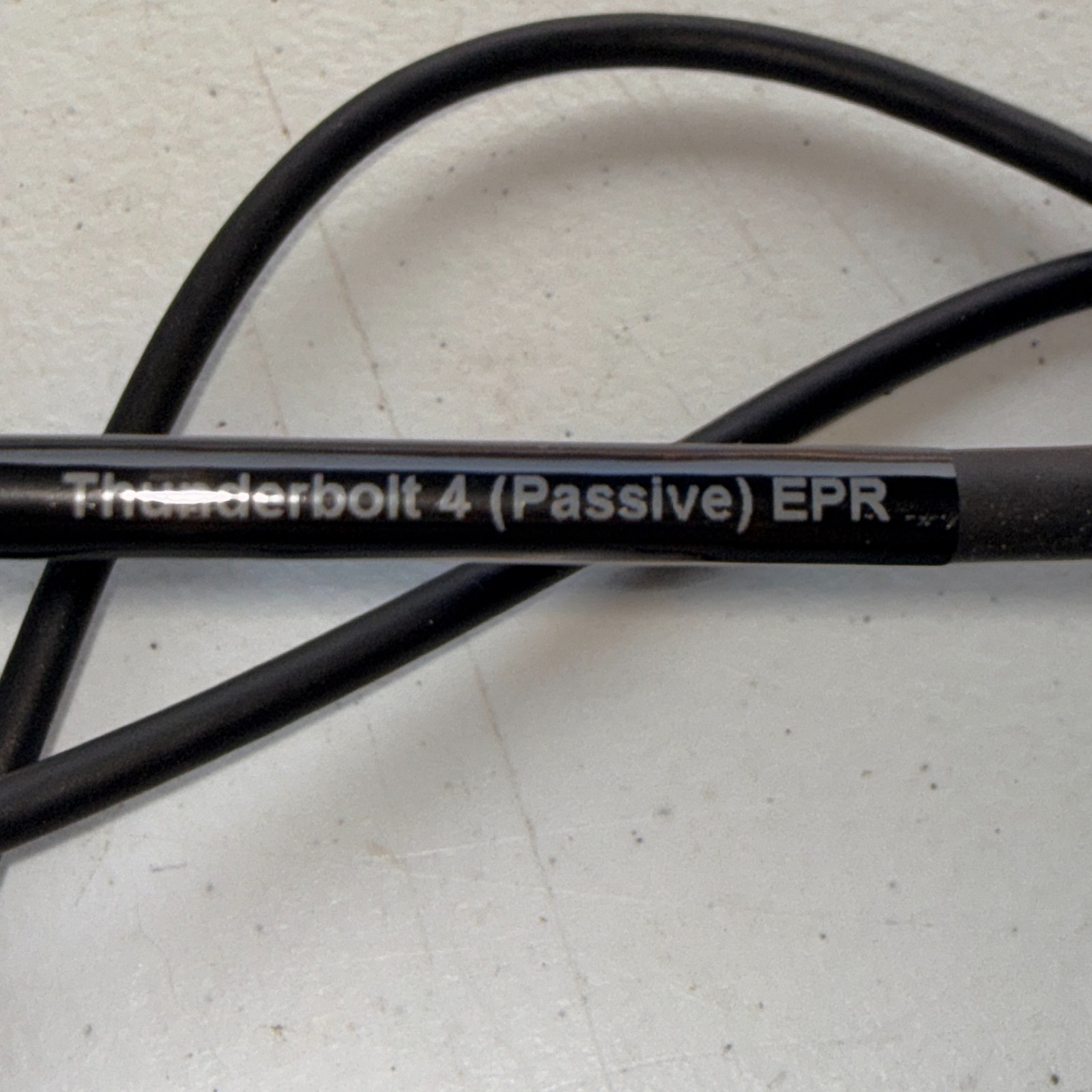 Dell Thunderbolt 4 USB-C to USB-C Cable 40Gbps 240W EPR TRCCN NA10 GA10 SA10