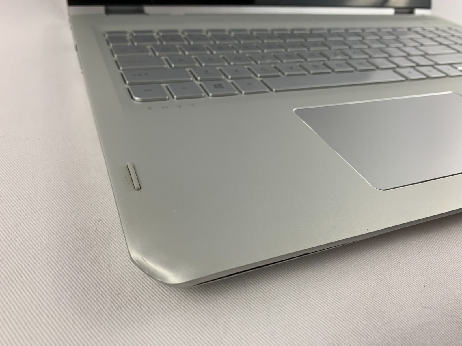 HP Envy x360 m6-aq105dx Intel Core i7-7500U For Parts/ Repairs, Cracked Screen