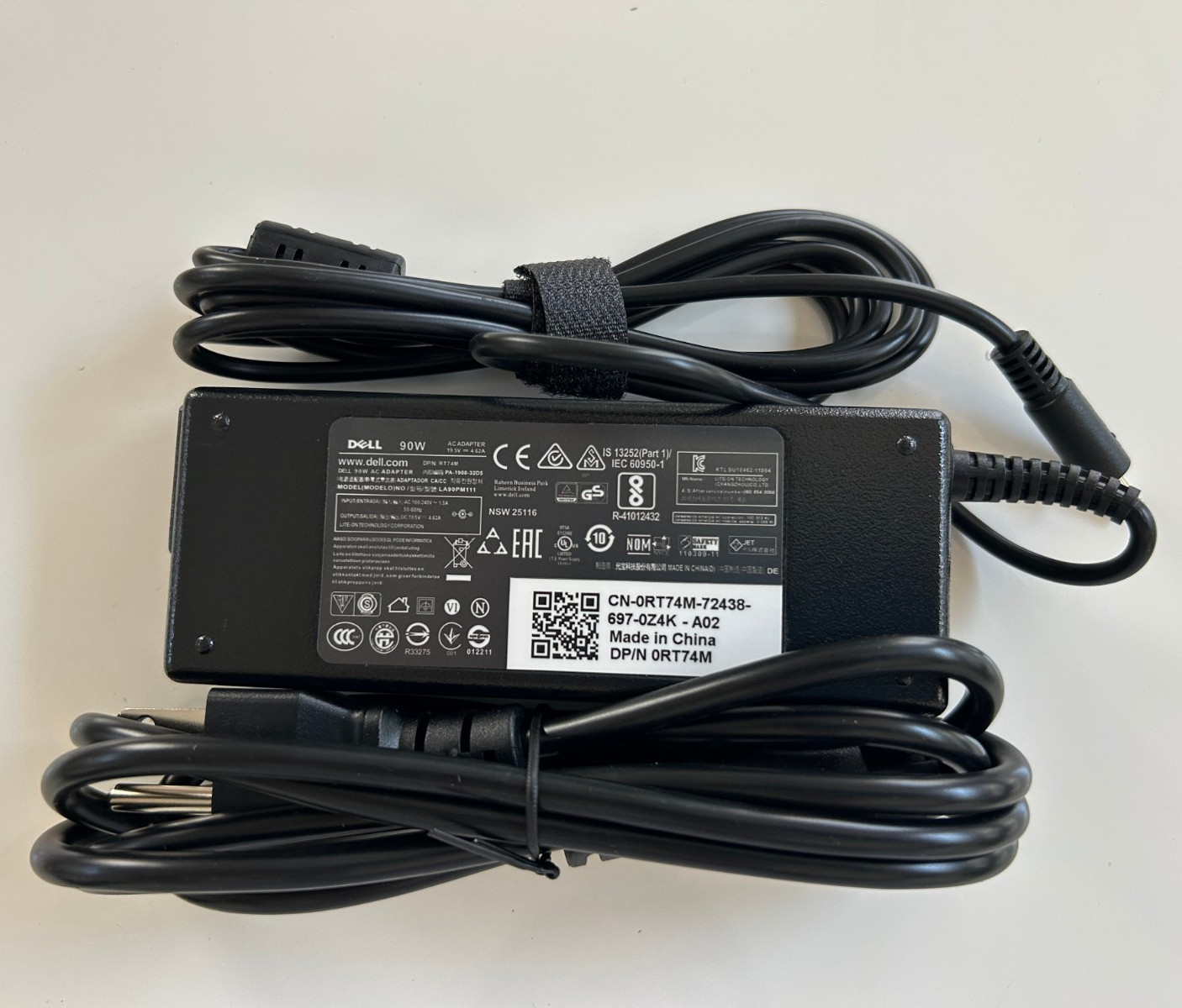 Genuine Dell 90W VRJN1 DA90PM111 PA-1900 Adapter Charger 19.5V 4.62A 4.5×3.0mm