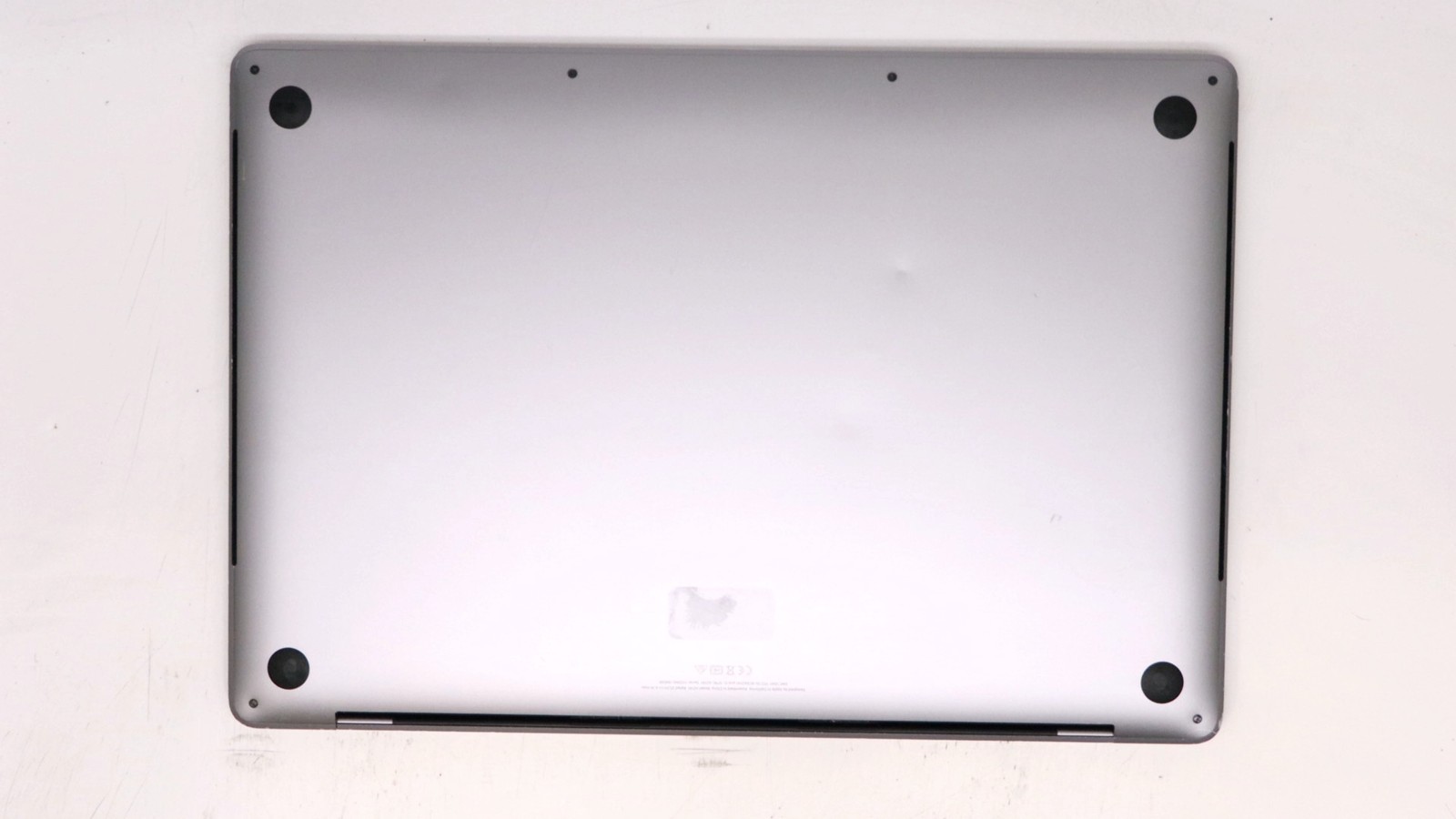 Apple Macbook Pro 16″ i9-9980HK 64GB 1TB – Good