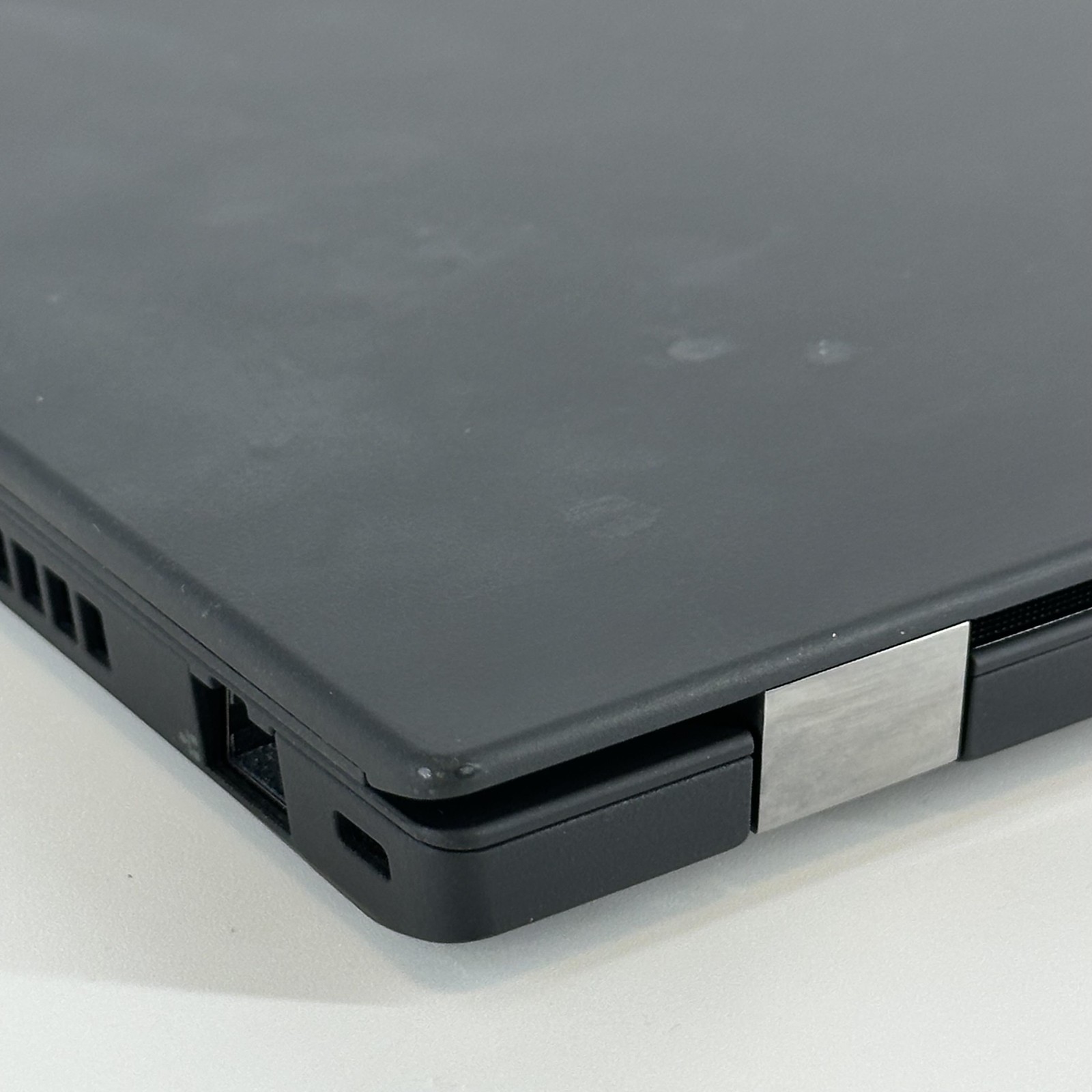 Lenovo ThinkPad T15 Gen 1 FHD i5-10210U 1.60GHz 8GB 256GB SSD Good FRAME GAP
