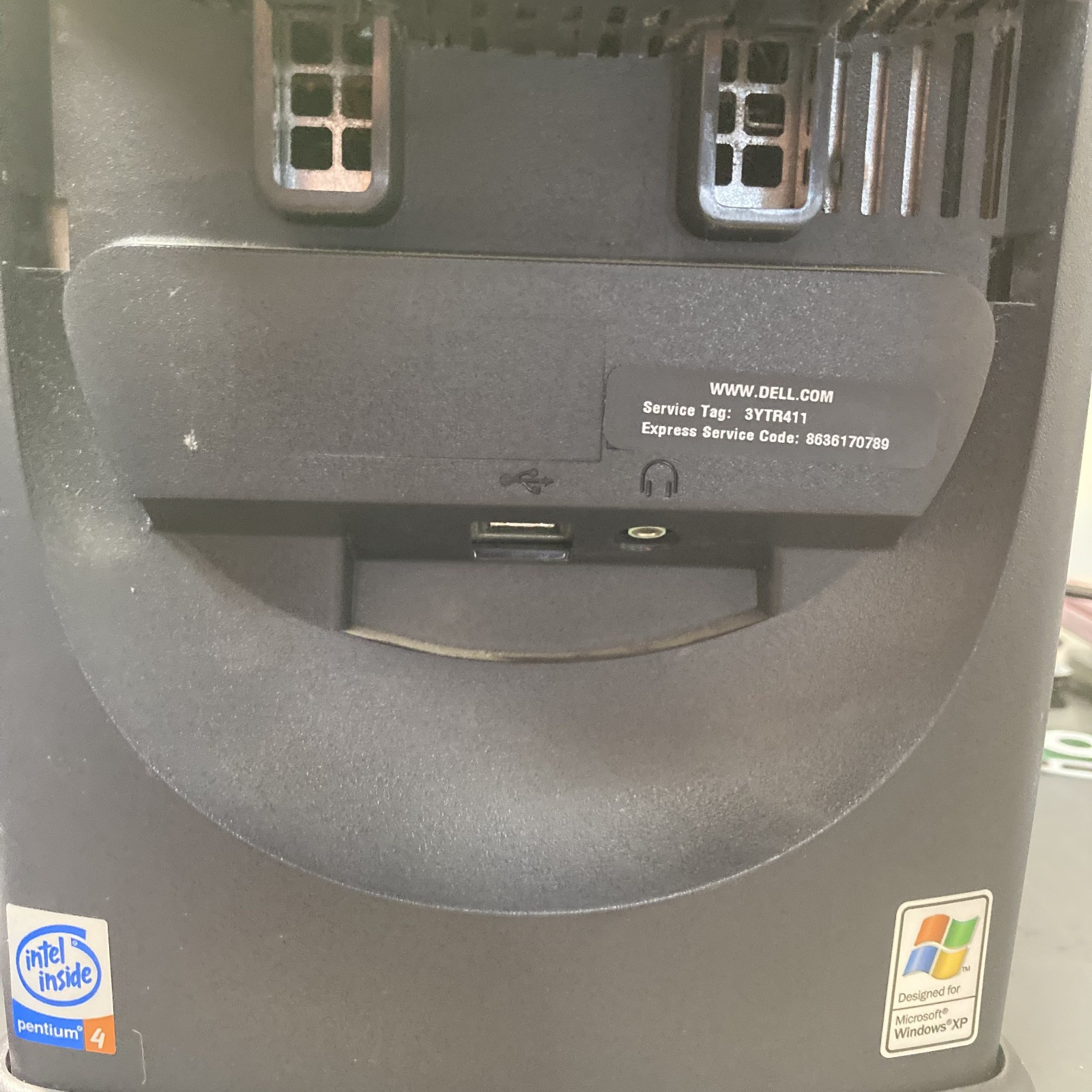 Dell Dimension 4300 Pentium 4 3GHz 384MB RAM 120GB HDD With Mouse & Keyboard