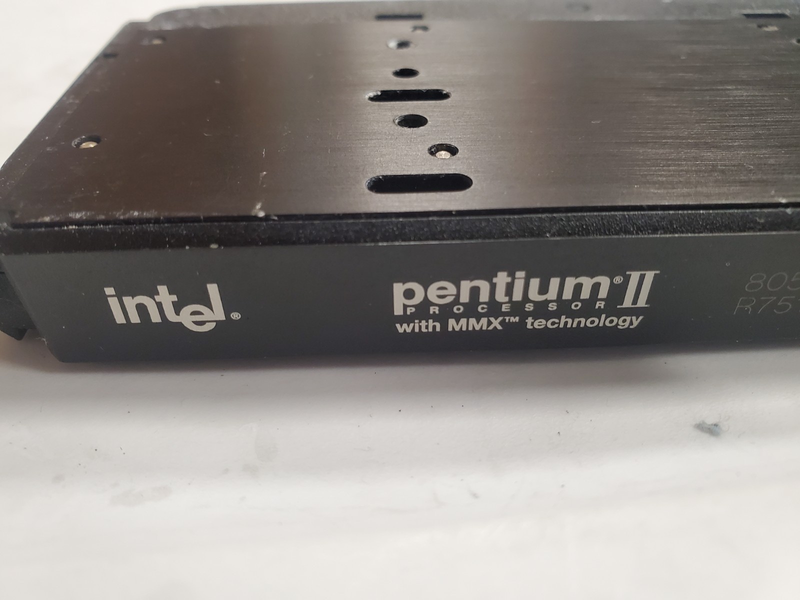 Vintage Intel Pentium II 266MHz SL2HE Slot 1 CPU Processor 80522PX266512EC