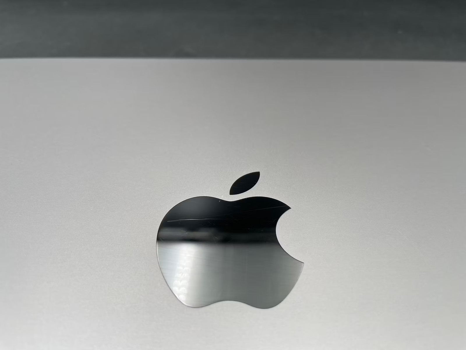 Apple MacBook Pro 14″ MKGP3 (M1 Pro 8-Core, 14-Core GPU -16GB-512GB SSD)