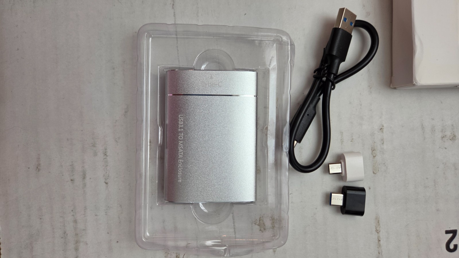 2 TB portable type c SSD white, new in box