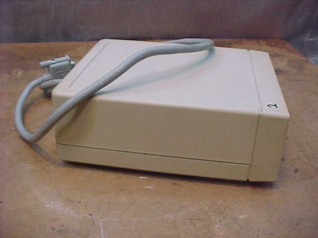 Vintage Apple II 5.25 Floppy Drive A9M0107 Beige Untested As-Is