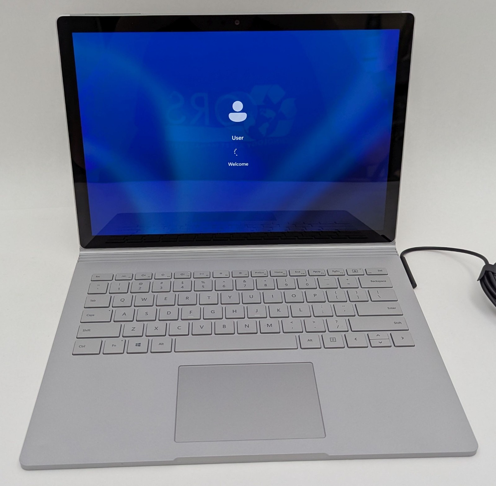 Microsoft Surface Book 3 13.5″ i5-1035G7 1.20GHz 8GB RAM 256GB NVMe Windows 11