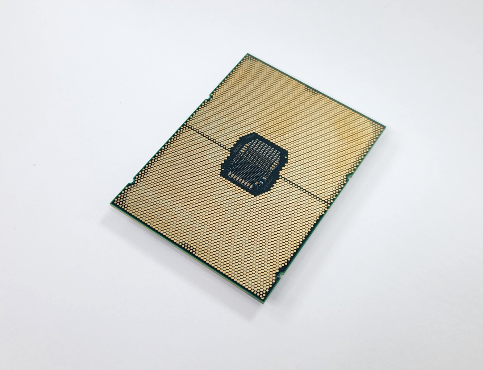 Intel Xeon Gold 6354 SRKH7 3.00GHz 18-Core 39MB LGA4189 205W CPU Processor