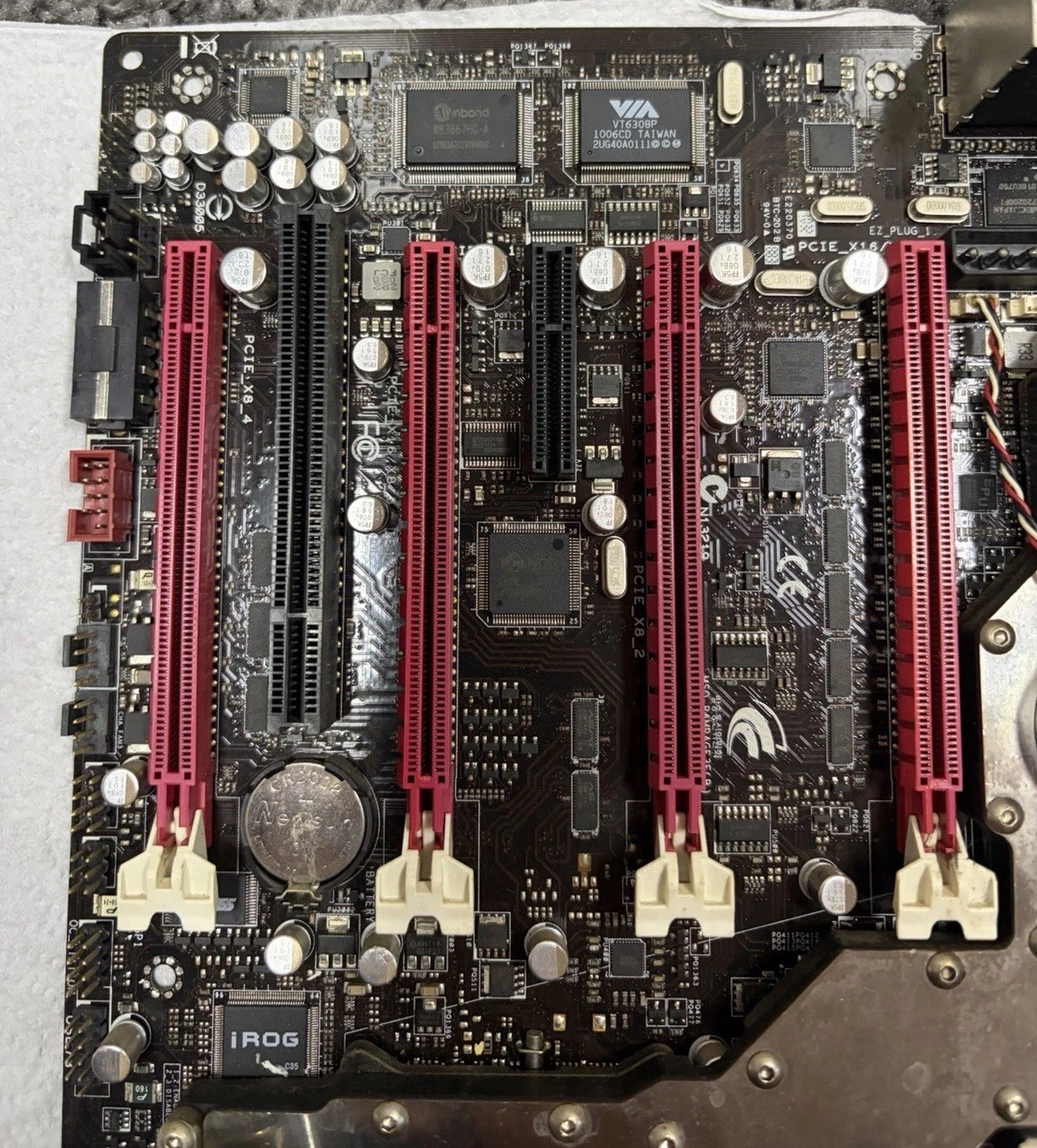 ASUS Rampage III Extreme ATX Intel LGA1366 DDR3 6-DIMM PCIe USB 3.0