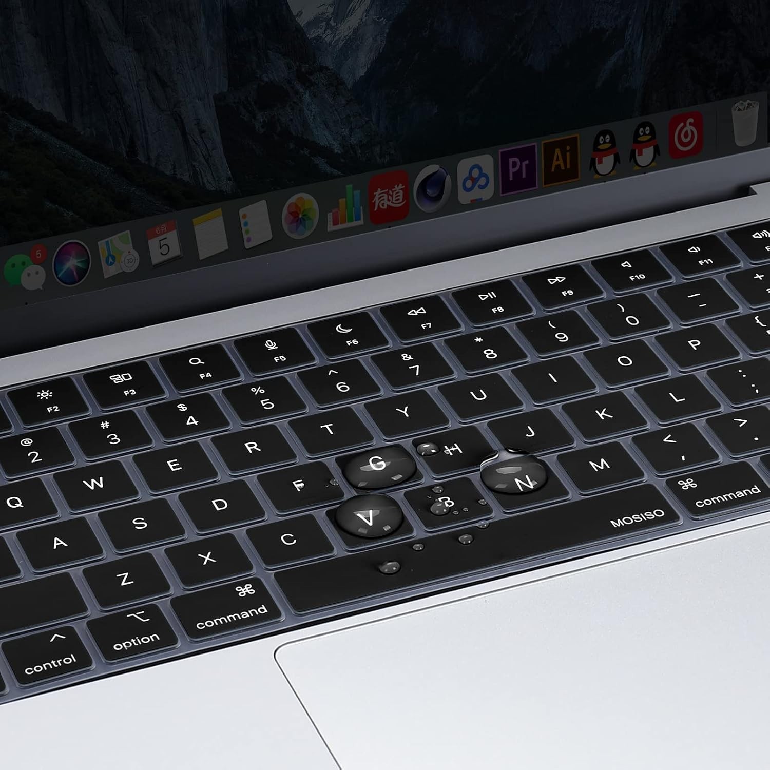 Flexible Silicone Keyboard Cover for MacBook Air 15 & Pro 14/16 – Dust Resistant