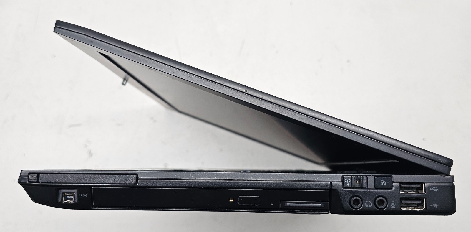 Dell Latitude E6400 Laptop Intel Core 2 Duo P8600 2GB RAM 80GB HDD NO OS (FL)