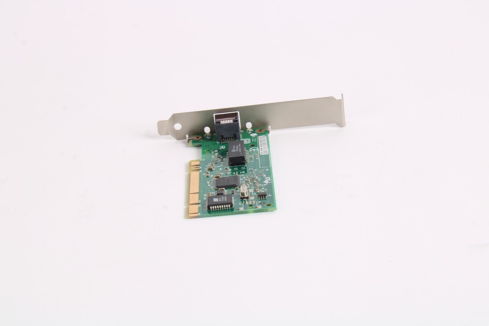 Intel PRO/100 M Single Port Desktop Adapter 735858153867 PILA8460MBLK20 847578
