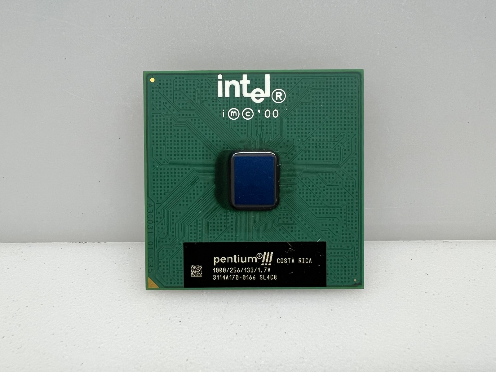 Intel Pentium III 1GHz FSB 133MHz Socket 370 CPU with Free Shipping