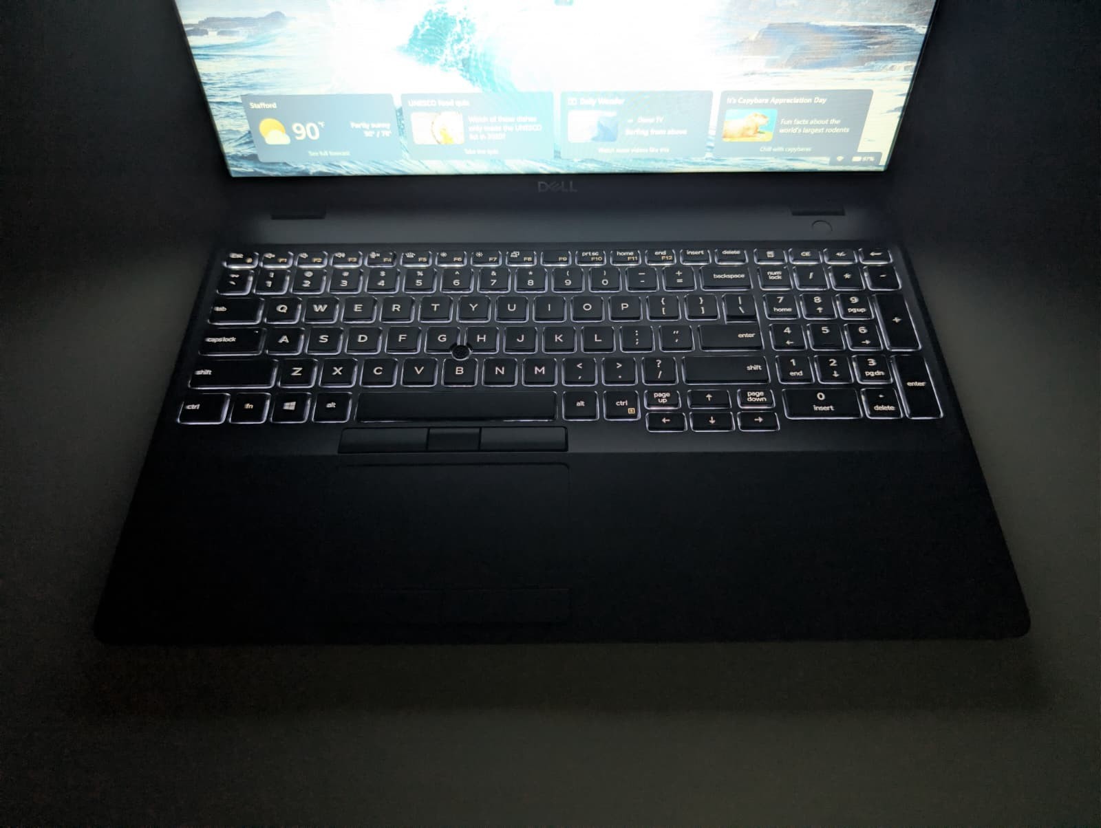 15″ Dell Latitude 5500 | i5 8th 16GB RAM 256GB SSD | HD Backlit Win 11 Pro