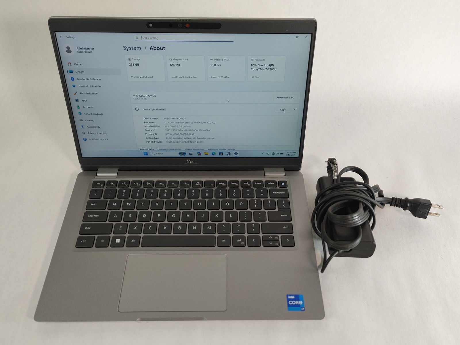 Dell Latitude 5330 Core i7-1265U 1.80 GHz 16 GB DDR4 256 GB NVMe Windows 11 Pro