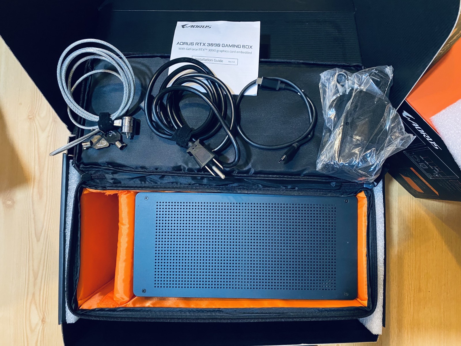 Gigabyte AORUS RTX 3080 Gaming Box 10GB Water-Cooled External Graphics Card eGPU