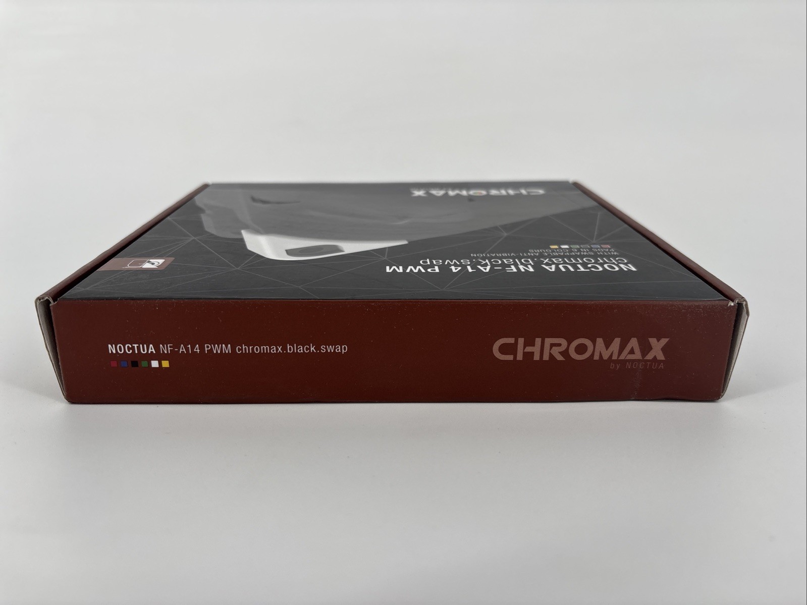 Noctua NF-A14 PWM chromax.Black.swap, Quiet Fan, 4-Pin (140mm, Black)
