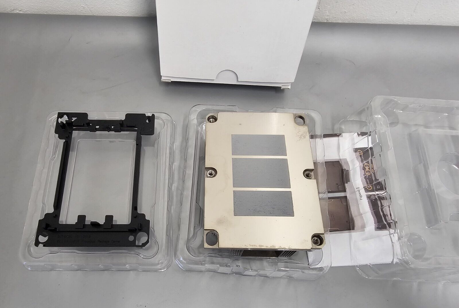 LOT OF 2 Supermicro 1U Passive CPU Heat Sink Socket LGA3647-0 (SNK-P0067PSM)